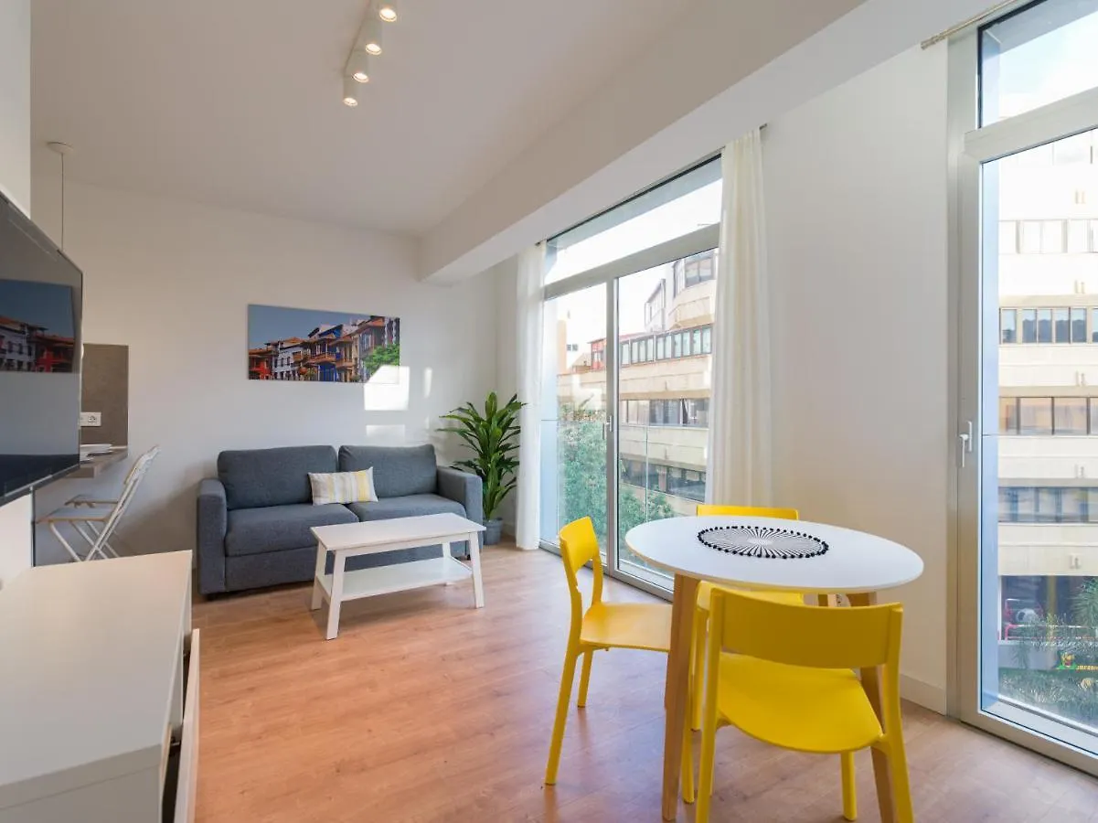 Loft - Side Sea Views - Aircon & Wifi contacts
